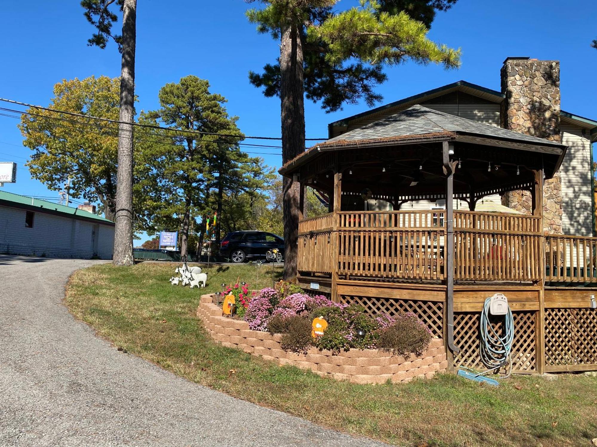 Edelweiss Inn ユリーカ・スプリングス エクステリア 写真